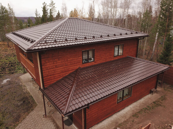 Металлочерепица "Квинта Уно" ("Kvinta Uno") 0,5 Satin RAL 8017 шоколад — изображение 8